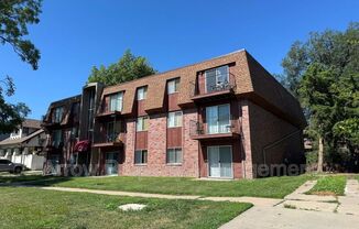 649 S 18 ST