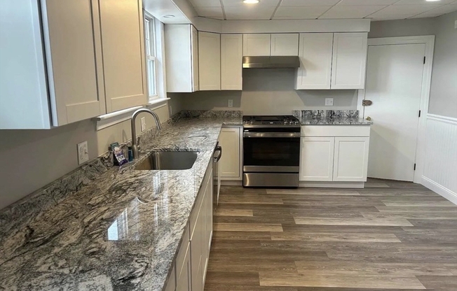 2232 MYSTIC VLY PKWY