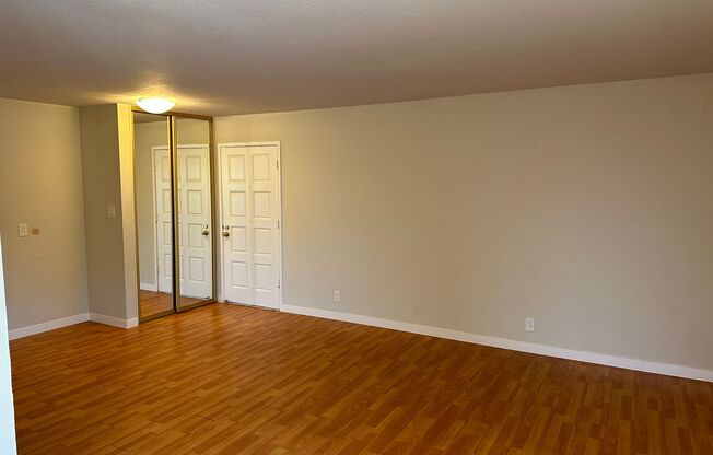 Beautiful remodeled 2 bedroom and 1 bath condo