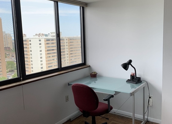 Studio, 1 bath, 650 sqft, $2,800, Unit 16B