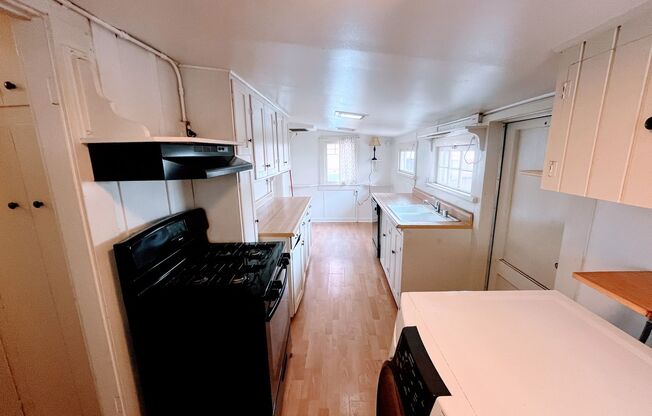 Adorable 2BR / 1BA House in North Pacific Beach