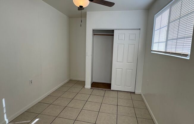 2 beds, 1 bath, $1,500, Unit C