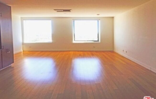 1 bed, 1 bath, 750 sqft, $2,500, Unit 1711