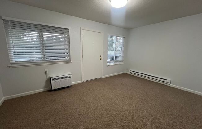 Studio, 1 bath, 380 sqft, $2,025, Unit 777-222