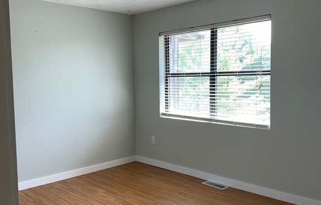 2 Bedroom 2 Bath Townhouse