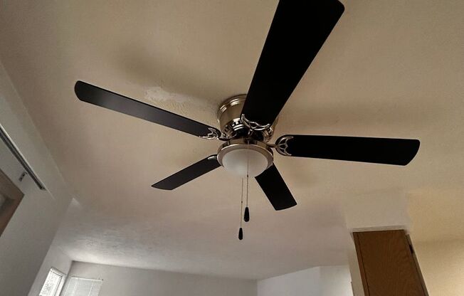 1 bed, 1 bath, 660 sqft, $1,250, Unit H - 074