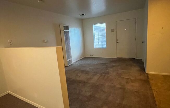 Studio, 1 bath, 495 sqft, $650, Unit Unit 27