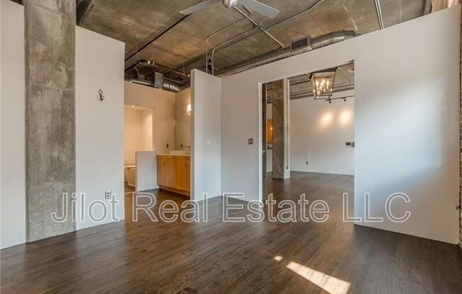 3235 Roswell Rd NE