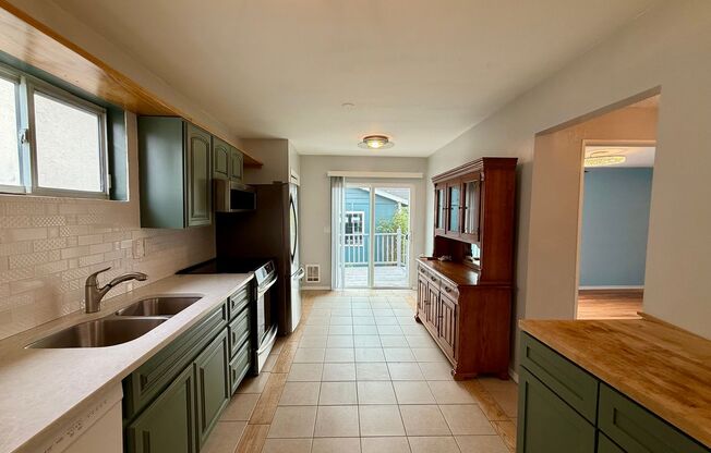 White Center Home