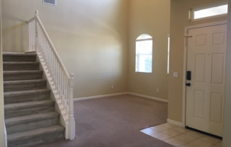 North West Merced Home $2450 4 bed 2.5 bath 2 story home *