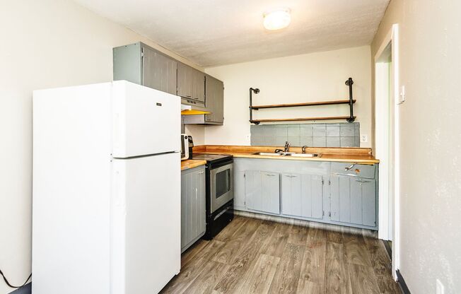 Charming 2-Bedroom Home for Lease