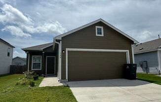 3 Bed 2 Bath 2 Car Garage Home in Maxwell Texas