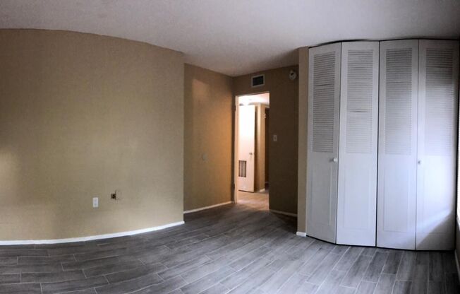 2 beds, 2 baths, $1,350, Unit # 416