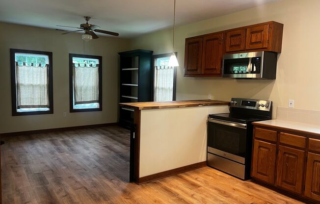Beautifully Renovated 3-Bedroom Home with Fenced Yard in Jefferson, GA