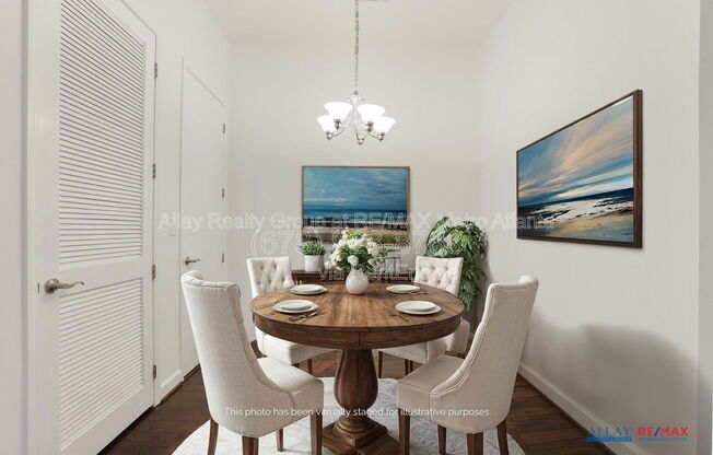 711 Cosmopolitan Dr NE