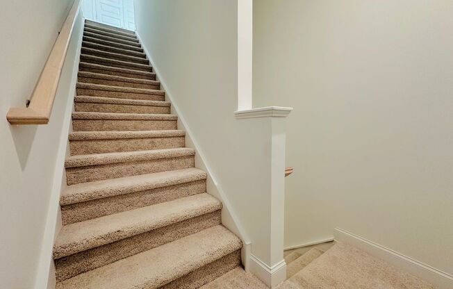 New Luxury Townhome in Grove 98