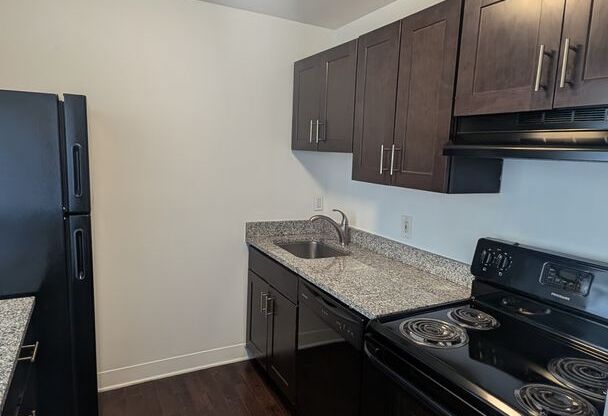1 bed, 1 bath, 689 sqft, $1,500, Unit 106