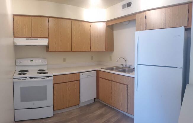 Upgraded kitchen cabinets, flooring and appliances at Bradford Place Apartments, Indiana, 47909