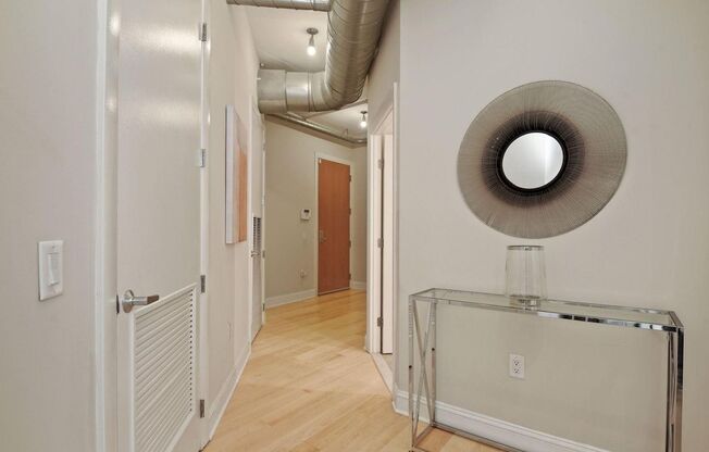 2 beds, 2 baths, $3,300, Unit # 105