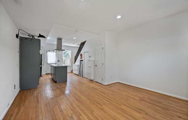 Available Now! 2 Bed 1.5 Bath Between Navy Yard and Hill East! 5 Minute Walk from the Potomac Ave Metro Station.