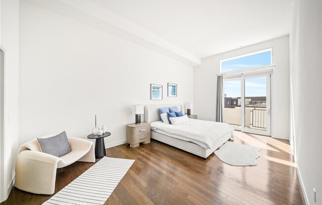 3 beds, 2 baths, 1,610 sqft, $8,000, Unit 612