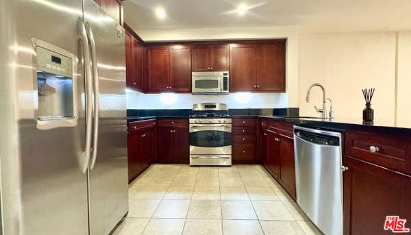 1 bed, 1 bath, 1,050 sqft, $3,100, Unit 426