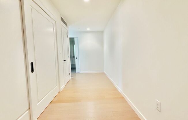 2 beds, 2 baths, $4,295, Unit UNIT 2004