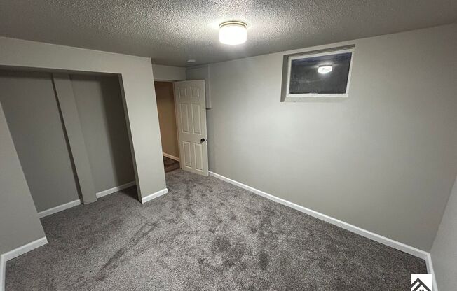 3 beds, 1 bath, $1,800