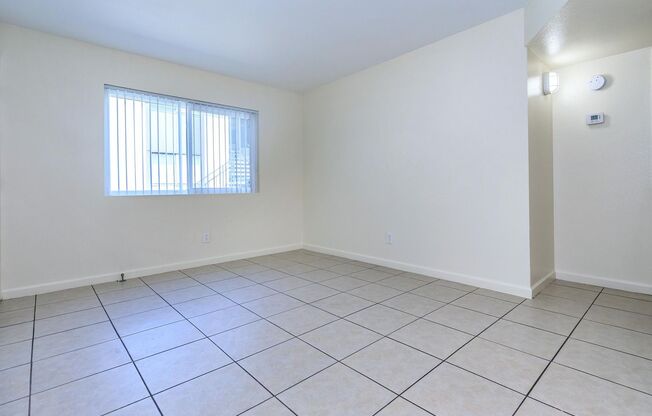 2 beds, 1 bath, 780 sqft, $1,230, Unit 1064