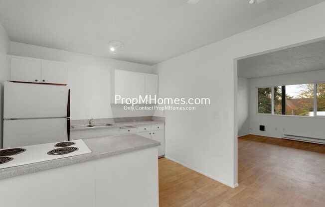 Updated 2BR in the Heart of Oregon City - NEW PHOTOS