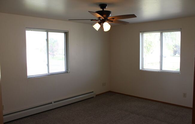 2 beds, 1 bath, 1,050 sqft, $1,199.99, Unit 142-07