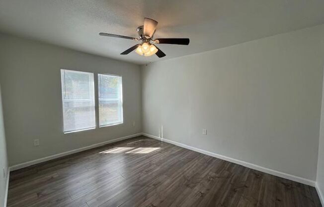 3 Bedroom 1.5 Bath convenient to all that Waco has to offer!