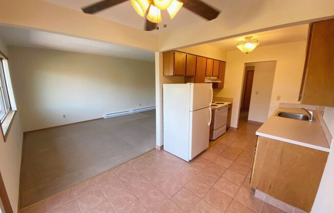 2 beds, 1 bath, 840 sqft, $1,549, Unit 4510