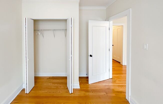 2 beds, 1 bath, 655 sqft, $2,235, Unit 4725-1