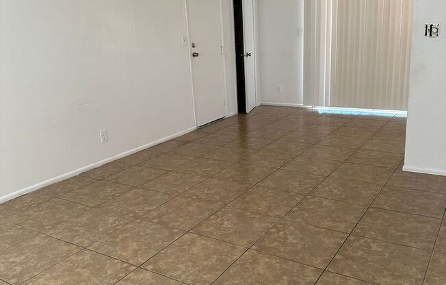 2 beds, 1 bath, $1,500