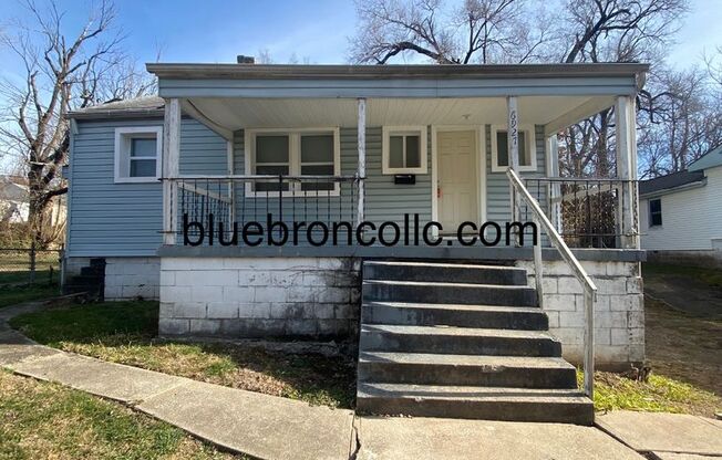 NEWly renovated Cute 2 bedroom 1 bathroom home