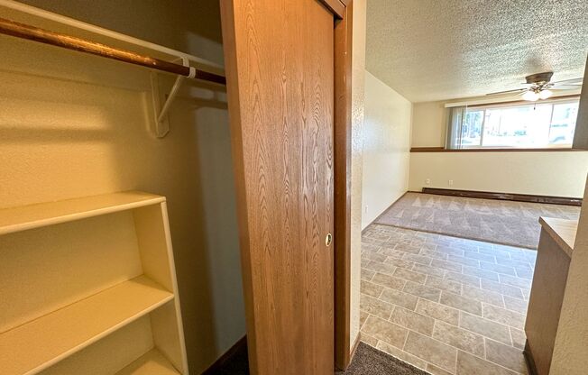 1 bed, 1 bath, $975, Unit Apt. 3