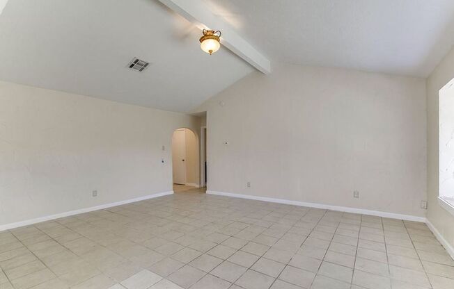 3 beds, 2 baths, $1,499