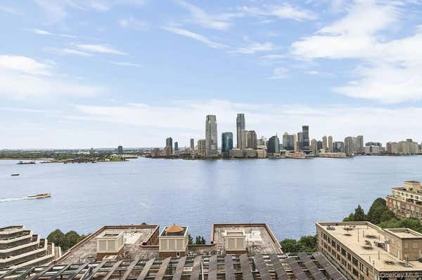 3 beds, 3 baths, 1,690 sqft, $13,500, Unit 19A