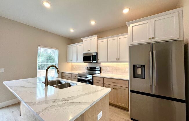 1605-1623 Planert Place