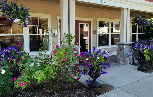 3 beds, 2 baths, 1,187 sqft, $1,725, Unit 9337