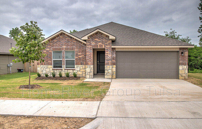 3329 N 23 W AVE