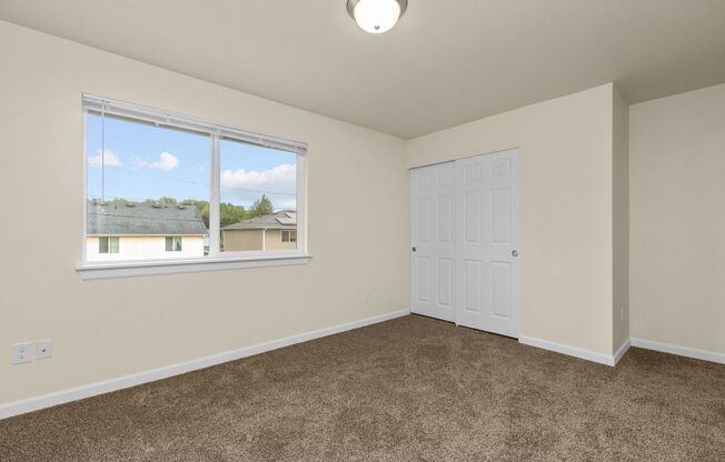 2 beds, 1.5 baths, 864 sqft, $1,750, Unit C5
