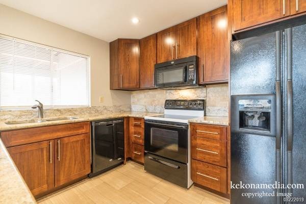 3-bedroom 1.5-bath townhome with 2 parking stalls in Mililani!  Available on Dec 1, 2024