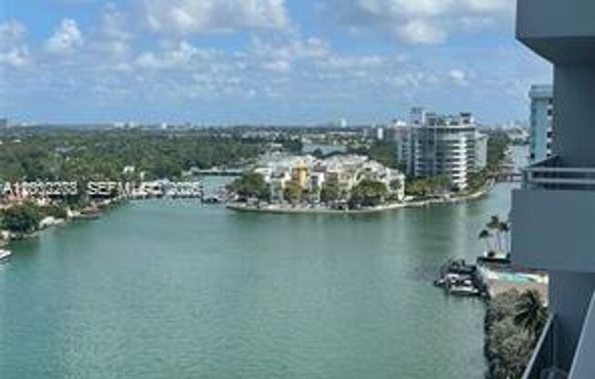 5700 Collins Ave # 15H (A12002278)