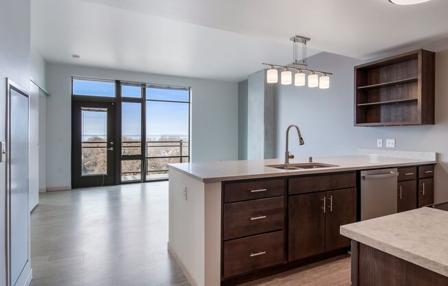1 bed, 1 bath, 586 sqft, $1,835, Unit 0701