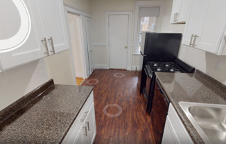 Charming 2.5 Bedroom-No Broker Fee