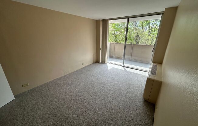 2 beds, 1.5 baths, 750 sqft, $1,595, Unit 307