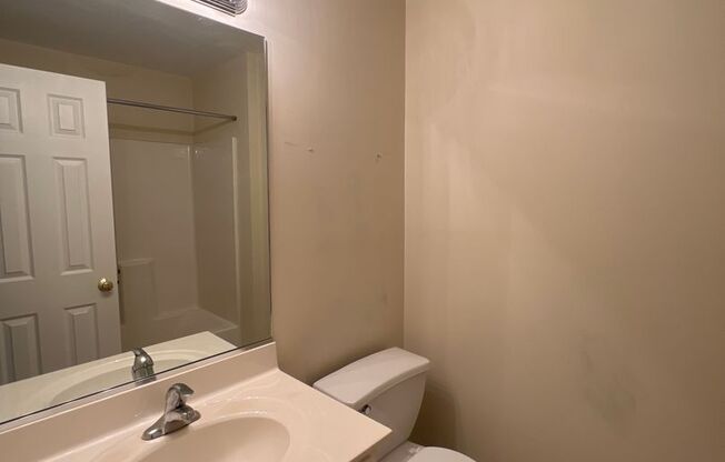 2 beds, 2 baths, $1,200