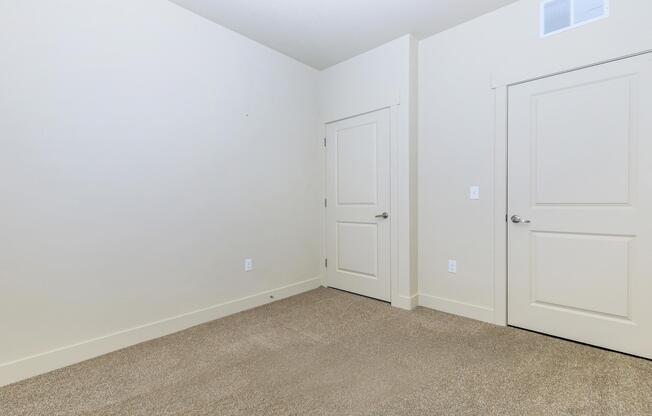 3 beds, 2 baths, 1,185 sqft, $1,819